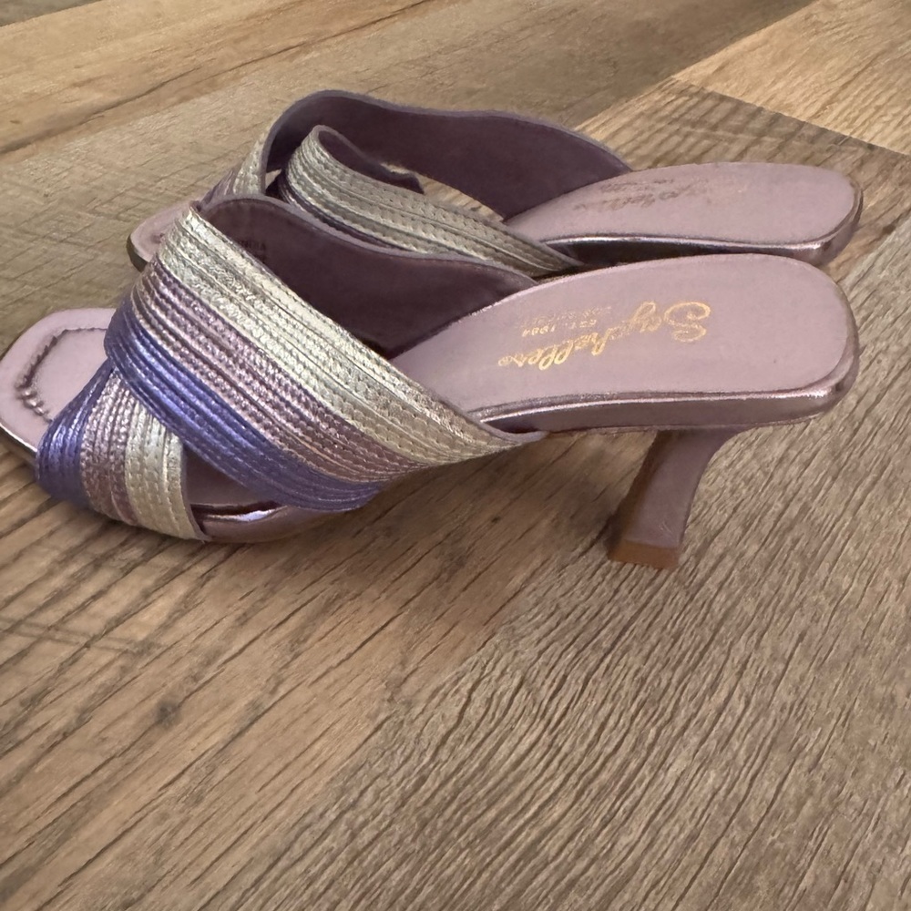 💕SEYCHELLES💕 Fleet Metallic Crisscross Sandal Heels ~ purple lavender New - Picture 2 of 10